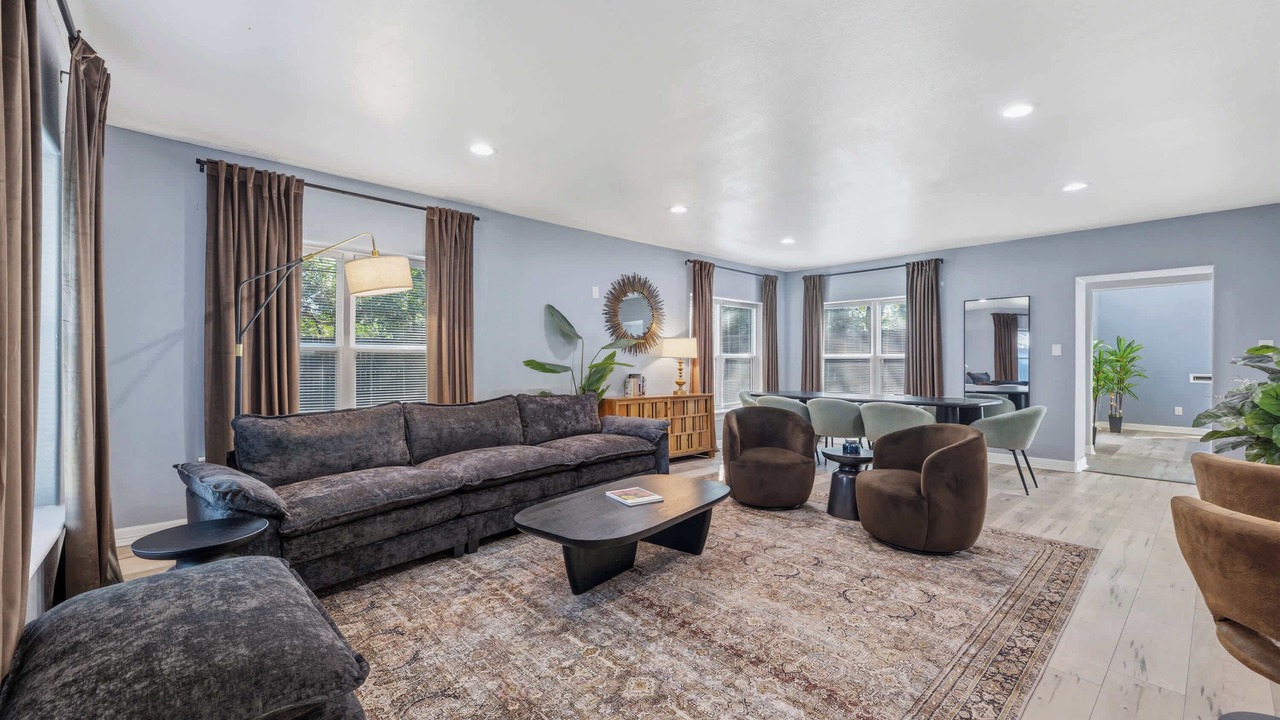 Photo of Bedroom in Lakeview  Jefferson County