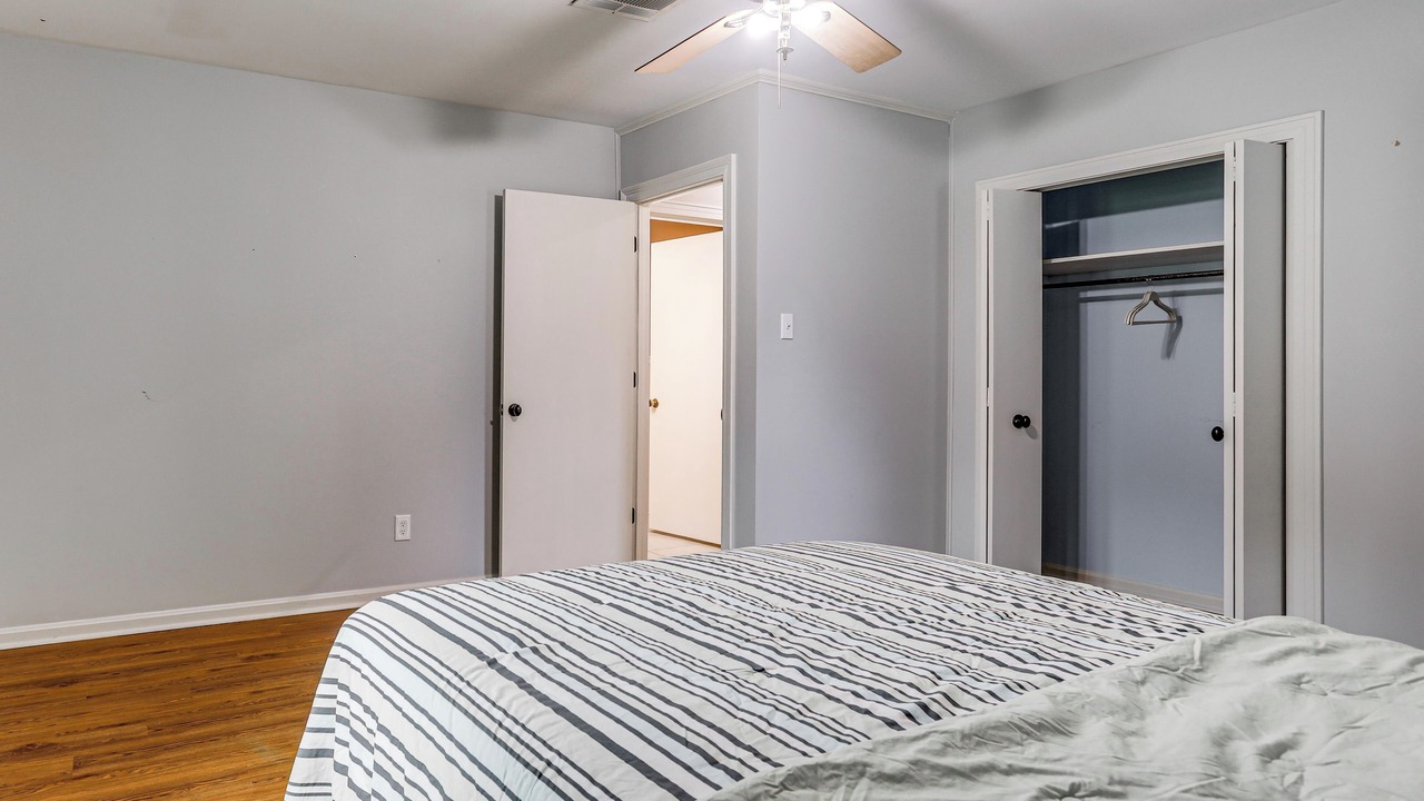 Photo of Bedroom in Alexandria
