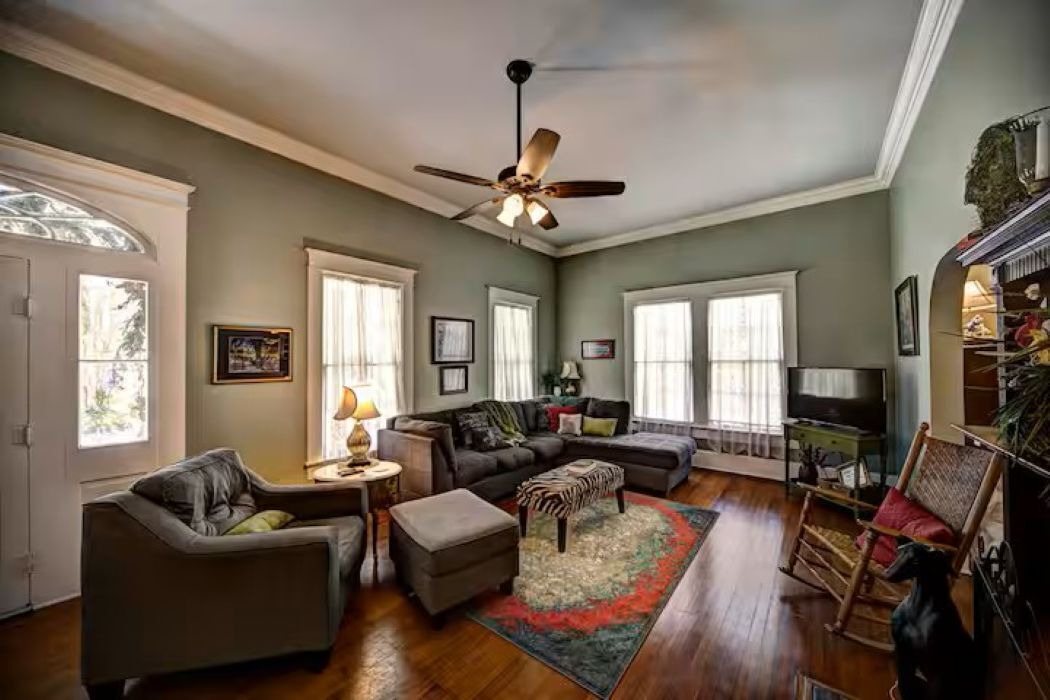 Photo of Livingroom in East Natchitoches