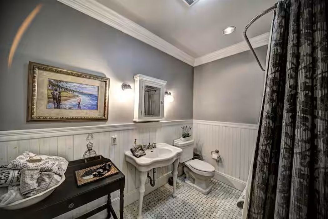 Photo of Bathroom in East Natchitoches