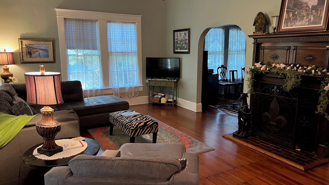 Photo of Livingroom in East Natchitoches