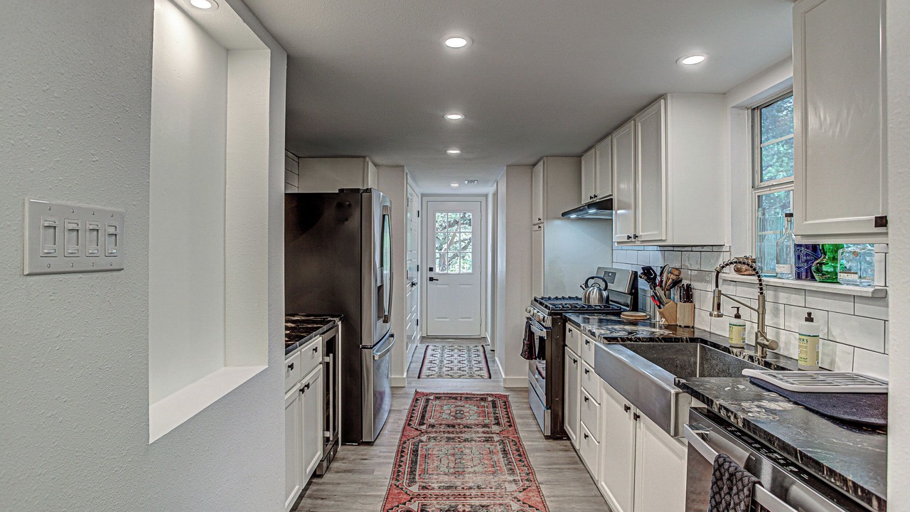 Photo of Kitchen in Lakeland Park