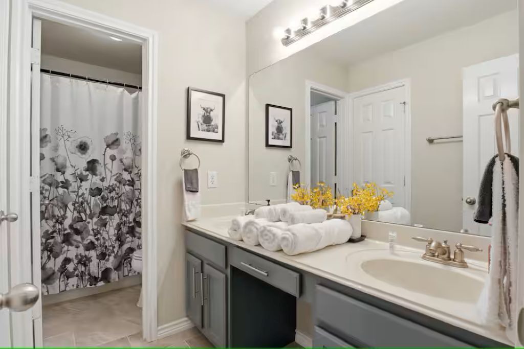 Photo of Bathroom in Grand Prairie