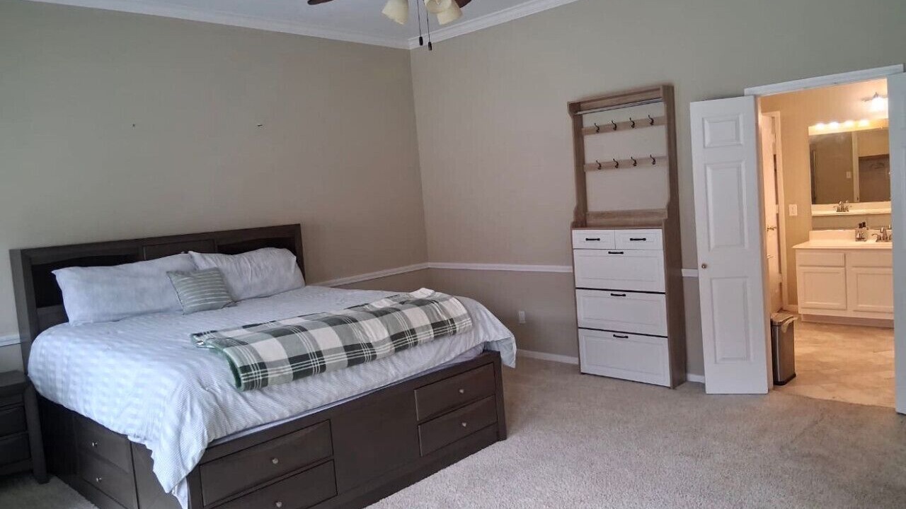 Photo of Bedroom in Atascocita