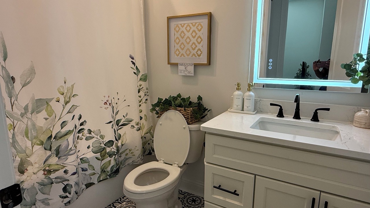 Photo of Bathroom in Chalmette