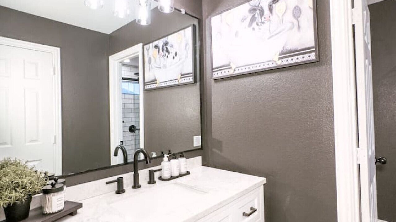 Photo of Bathroom in Panther Creek Estates