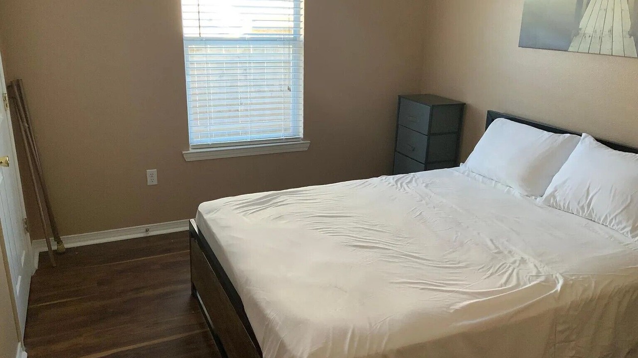 Photo of Bedroom in Behrman