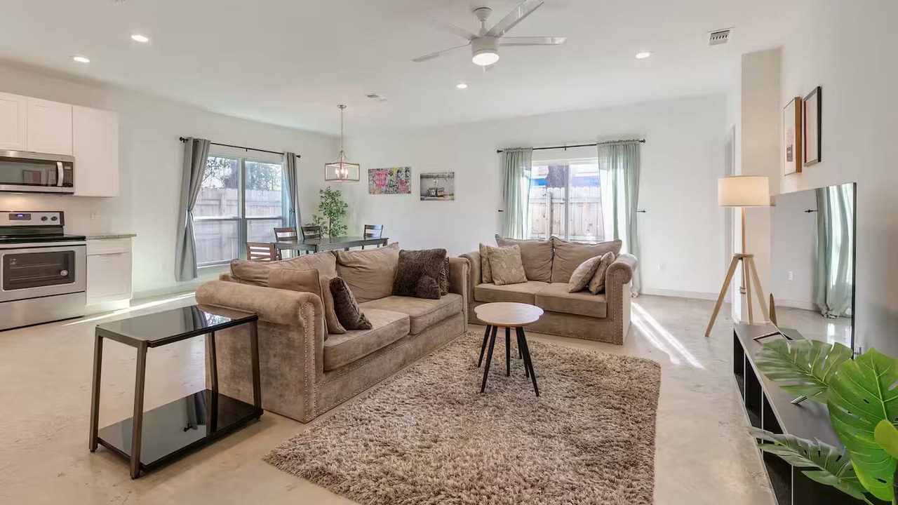 Photo of Livingroom in South Dallas - Fair Park