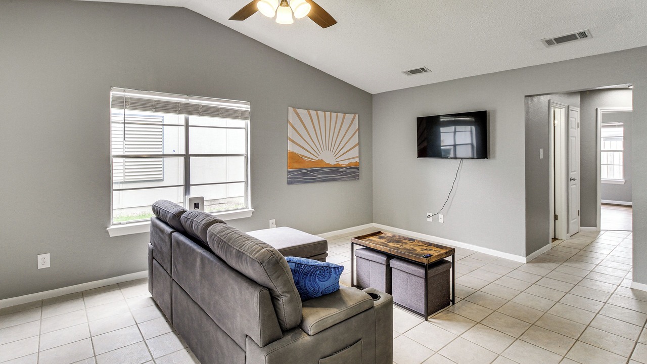 Photo of Livingroom in South Side