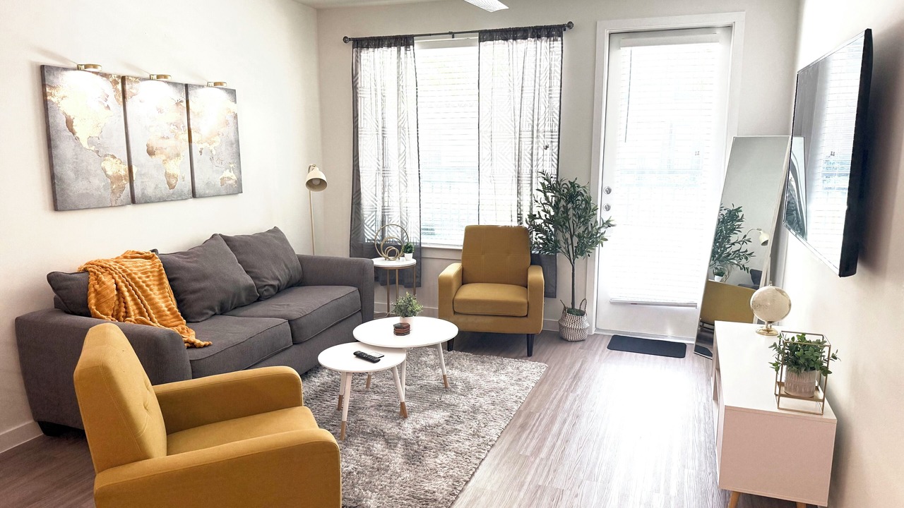 Photo of Livingroom in West Dallas