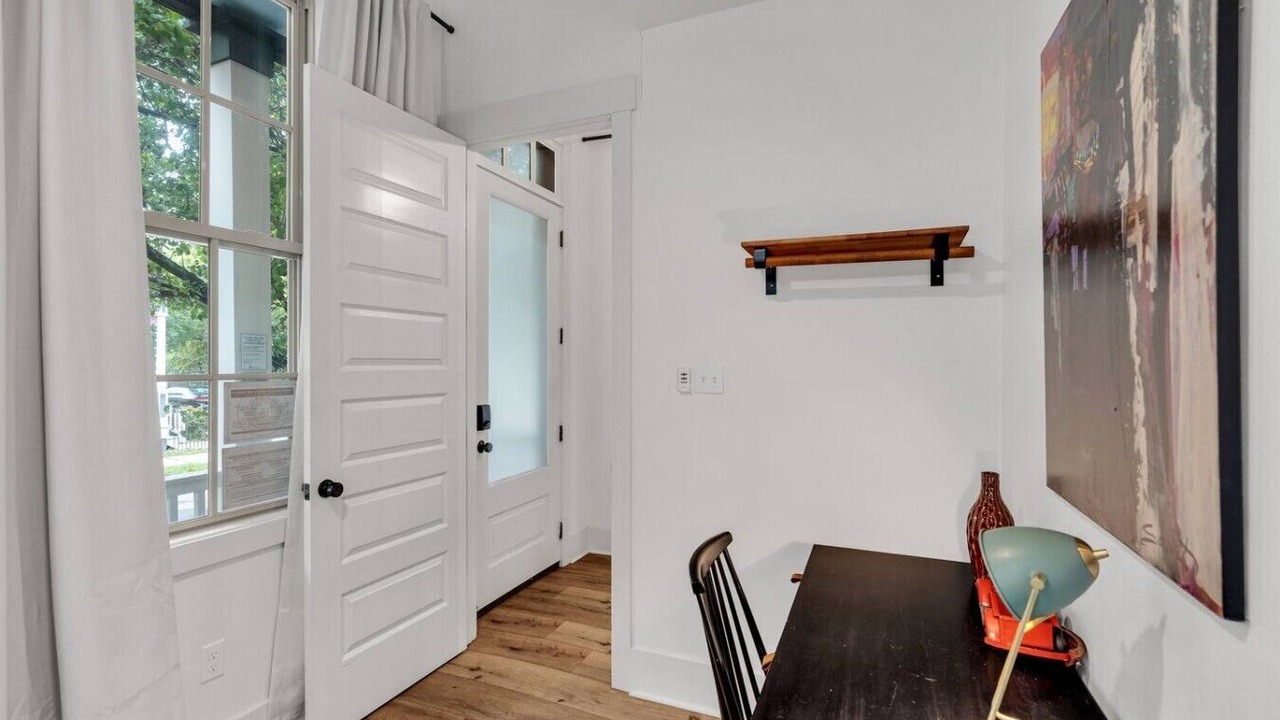Photo of Others in Bywater
