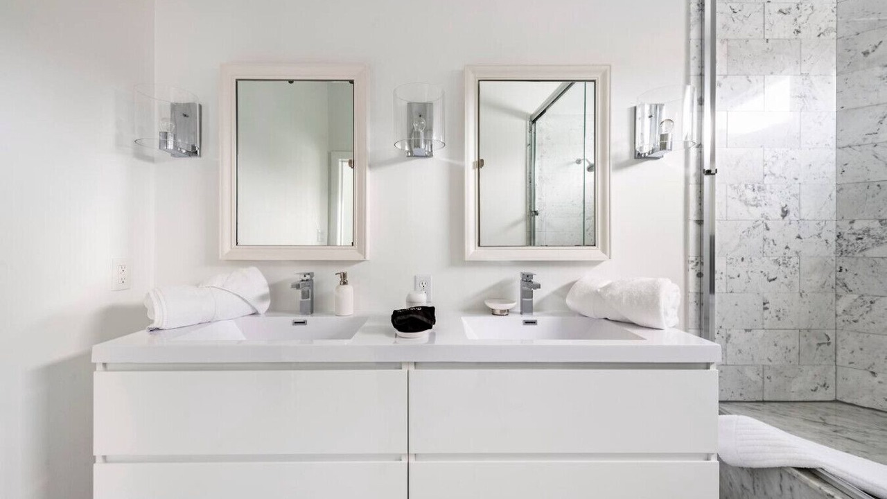Photo of Bathroom in East Riverside