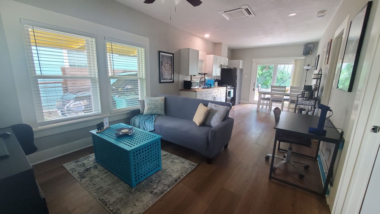 Photo of Livingroom in Nevada Street