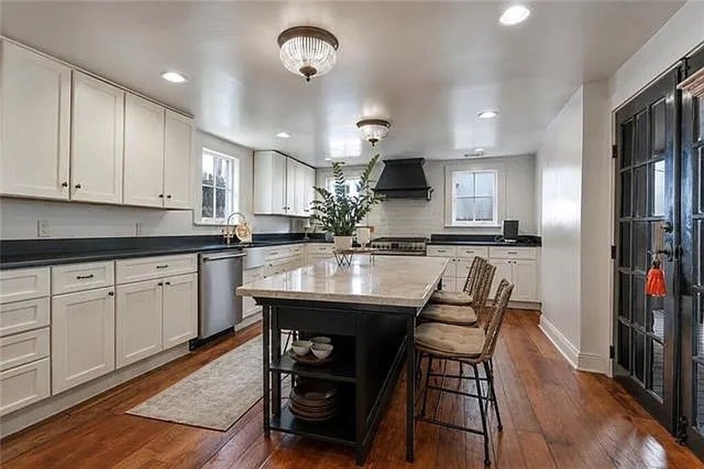 Photo of Kitchen in Lower Garden District