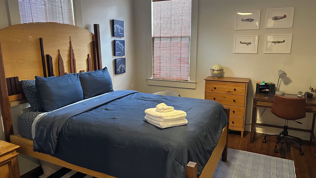 Photo of Bedroom in Lower Garden District