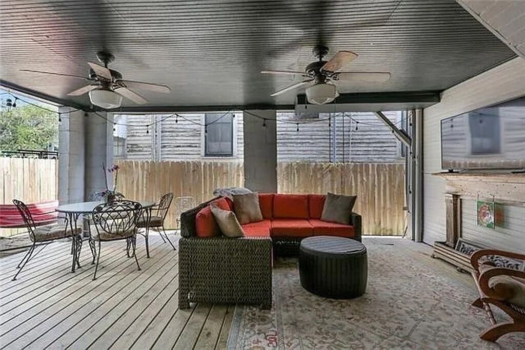 Photo of Livingroom in Lower Garden District