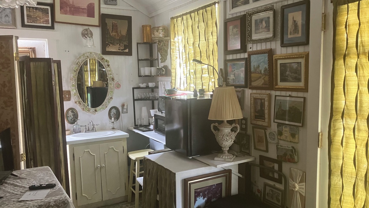 Photo of Others in Abbeville