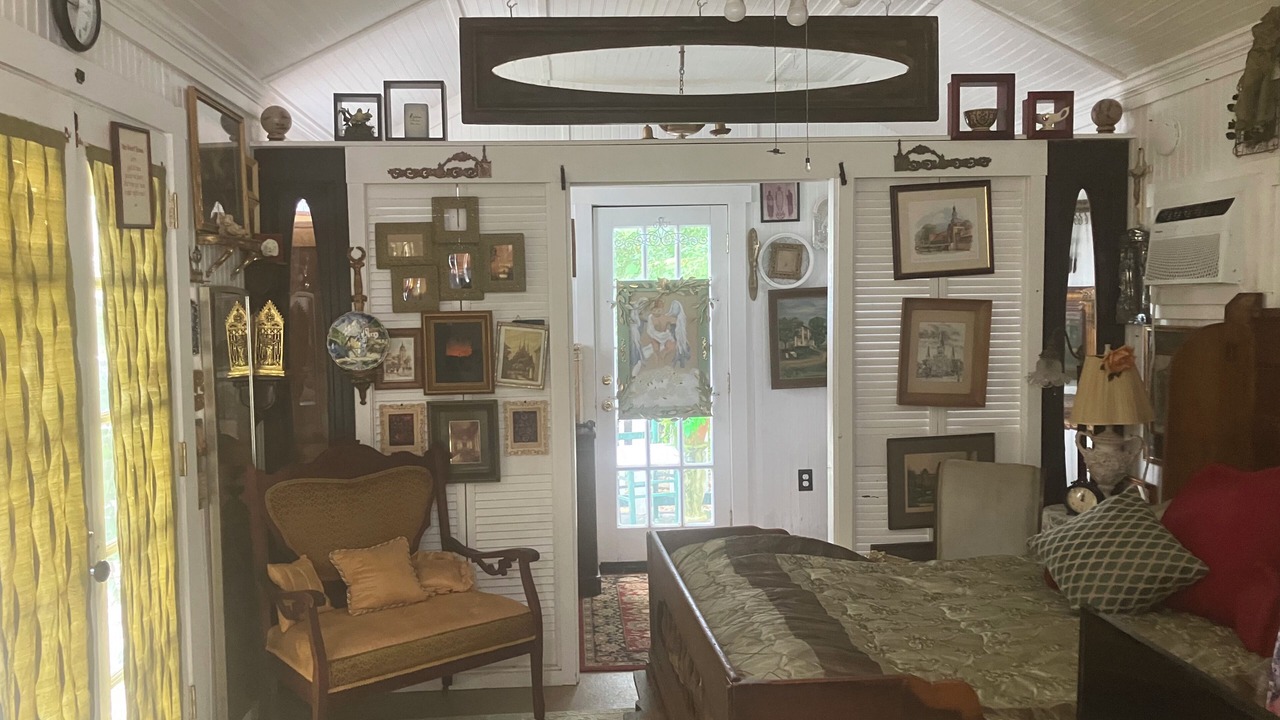 Photo of Bedroom in Abbeville