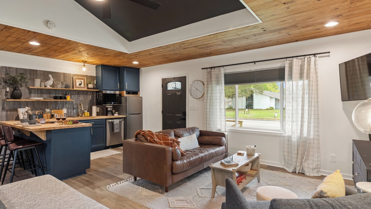 Photo of Livingroom in Lafayette