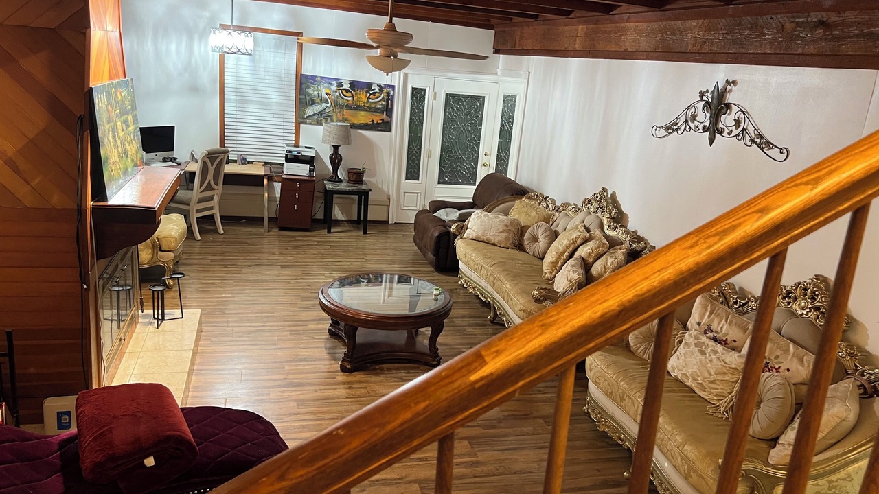 Photo of Livingroom in Schriever