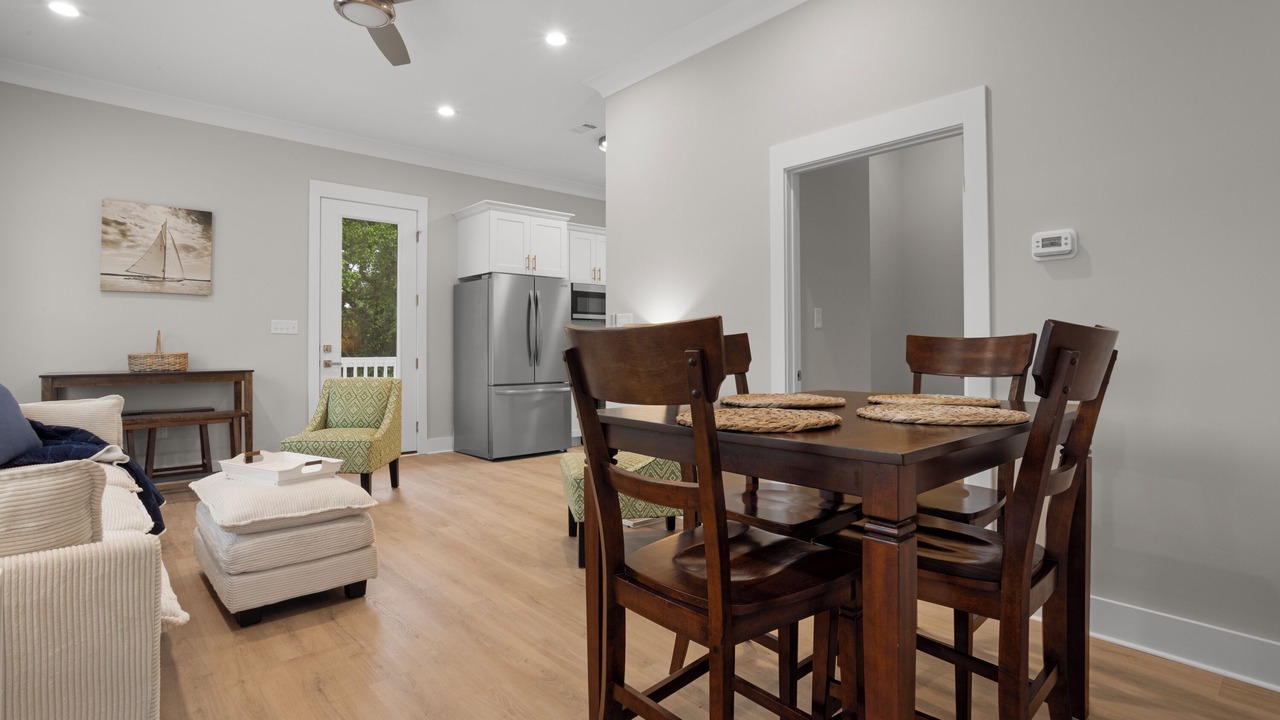 Photo of Livingroom in East Biloxi