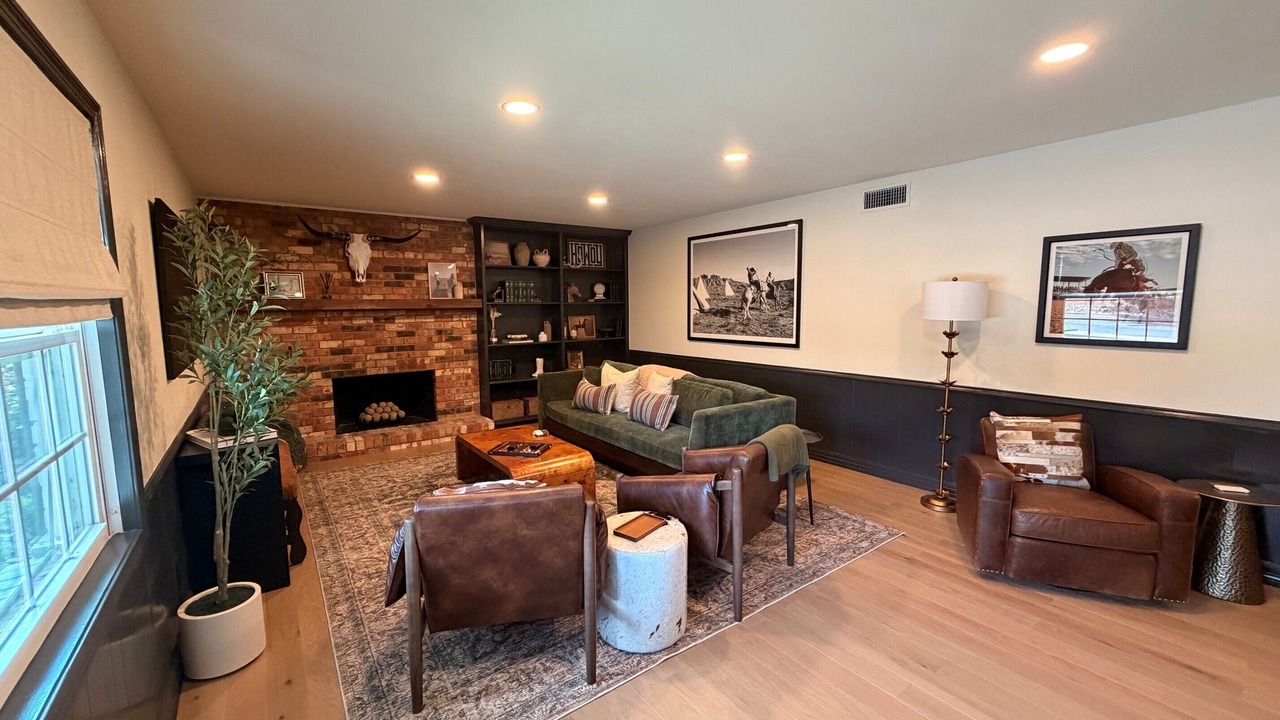 Photo of Livingroom in Arlington Heights
