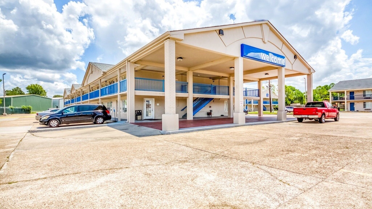Photo of Outdoor in Broadmoor