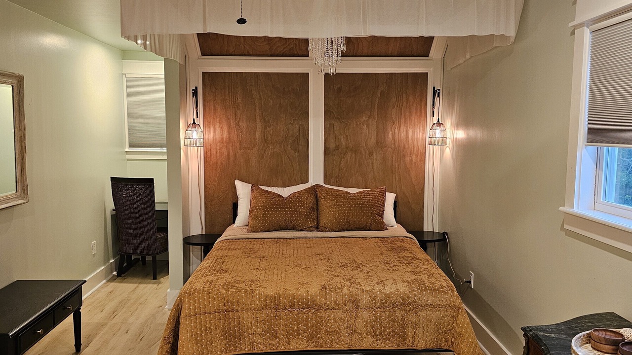 Photo of Bedroom in Harrison County