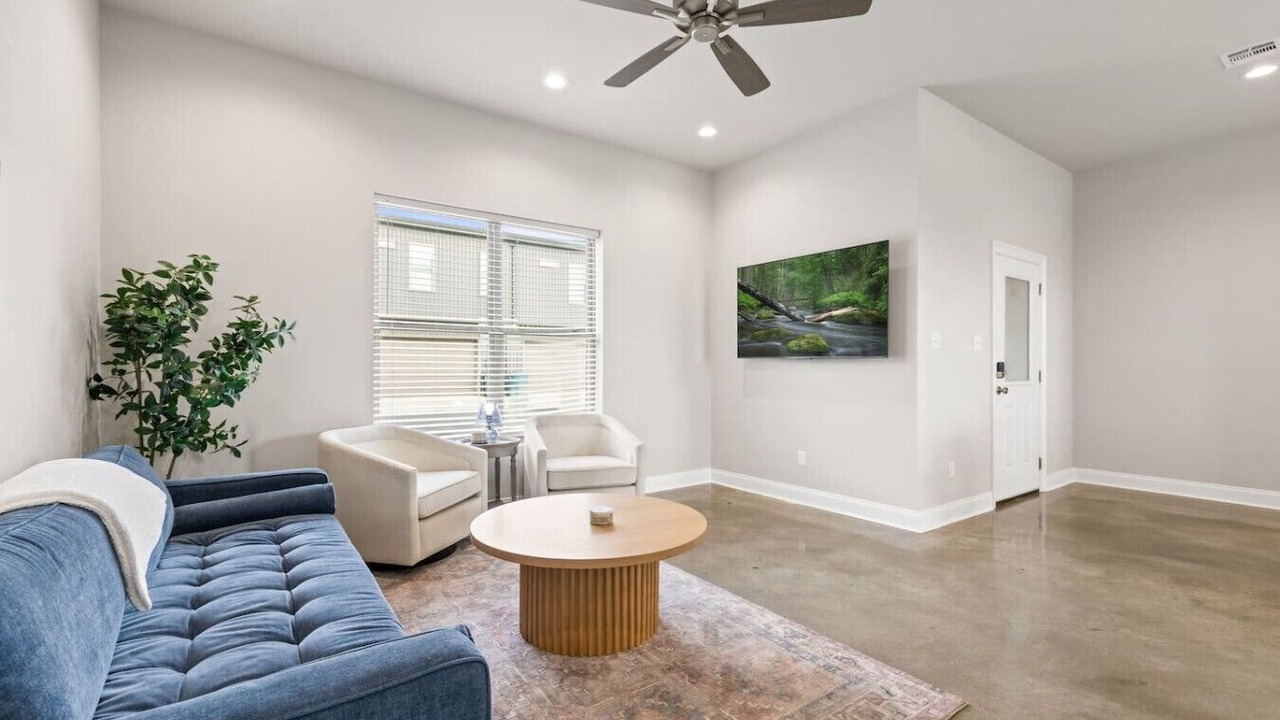 Photo of Livingroom in Youngsville