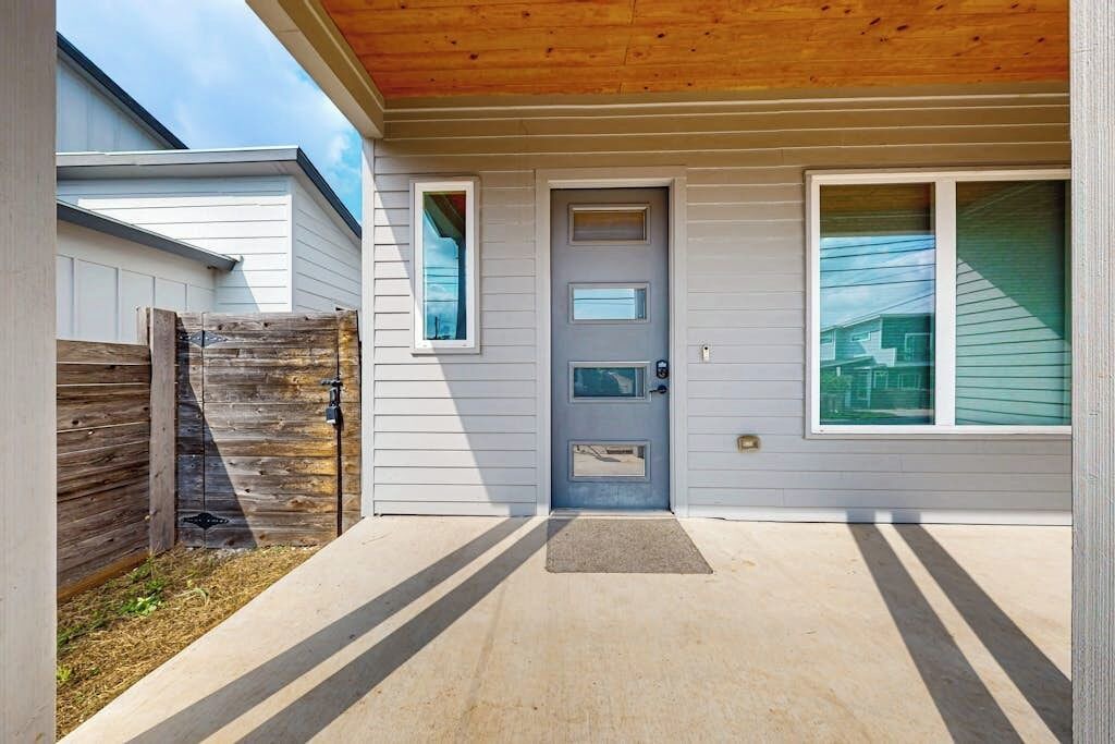 Photo of Outdoor in Foster Heights