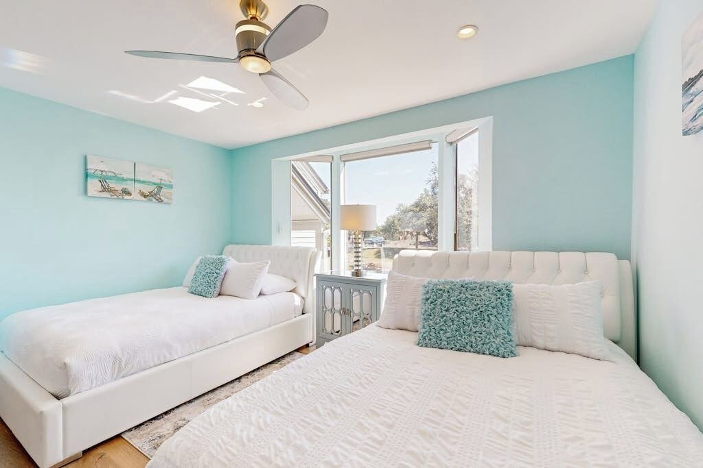 Photo of Bedroom in Lakeway