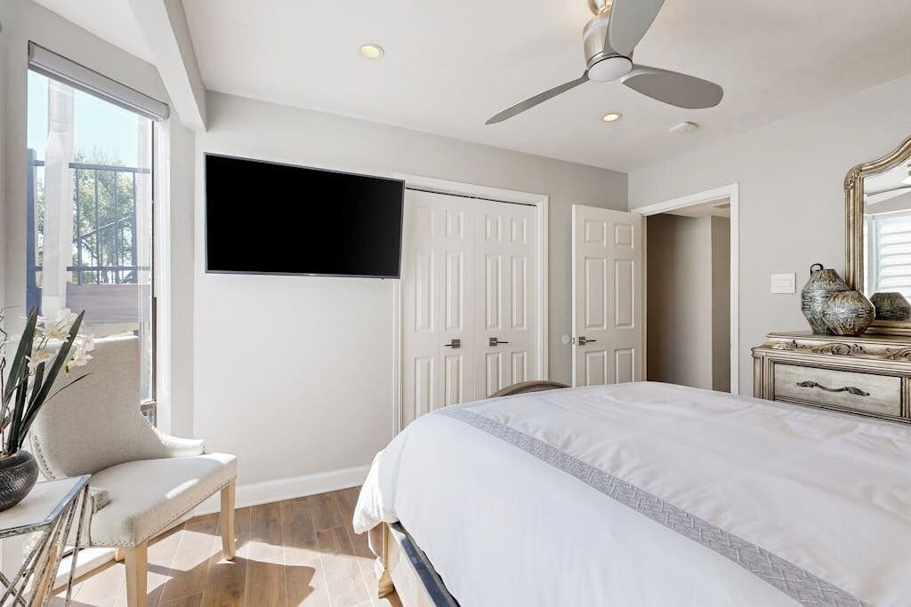 Photo of Bedroom in Lakeway