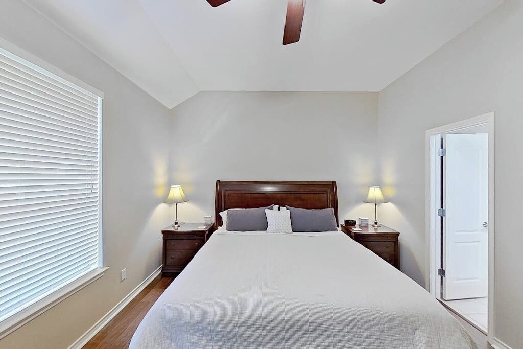 Photo of Bedroom in Apache Shores