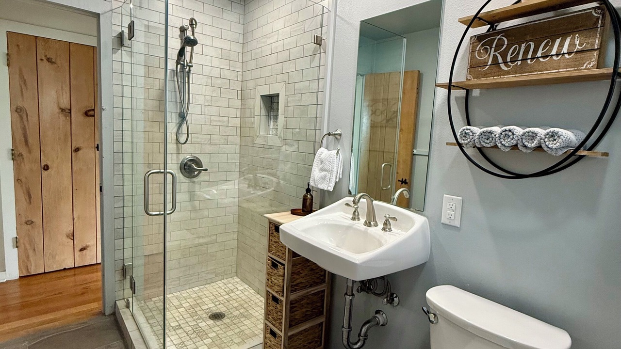 Photo of Bathroom in Hunt