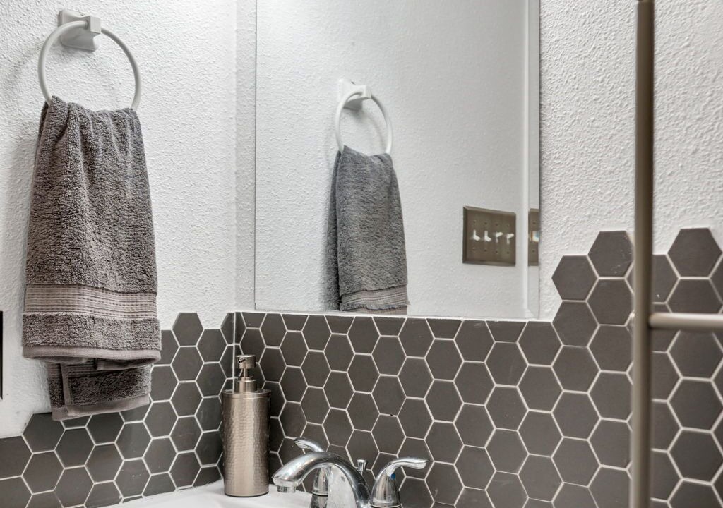 Photo of Bathroom in Central Carrollton Association