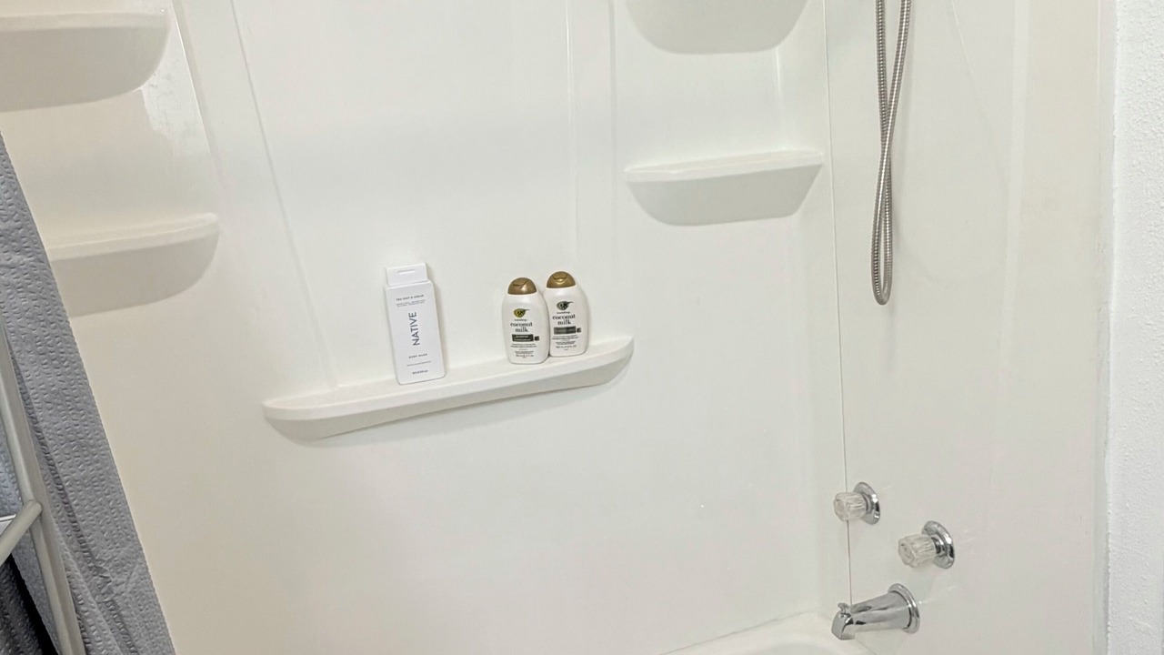 Photo of Bathroom in Central Carrollton Association