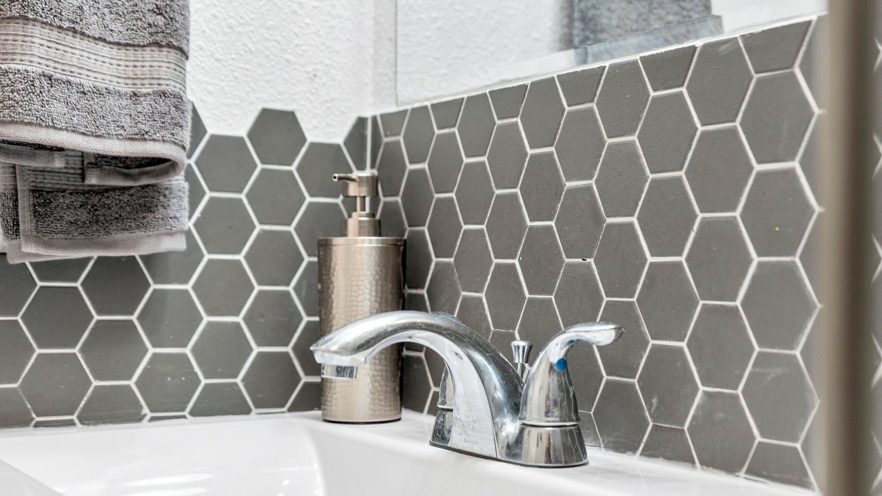 Photo of Bathroom in Central Carrollton Association