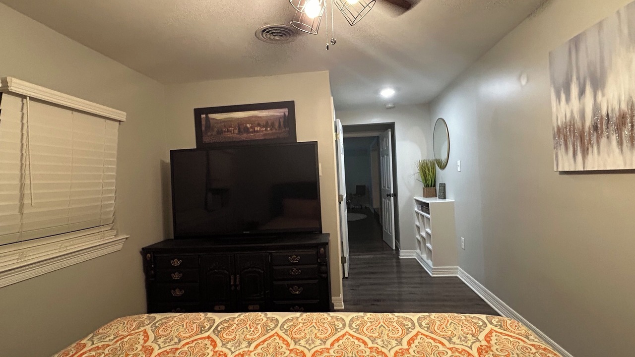 Photo of Bedroom in Orange