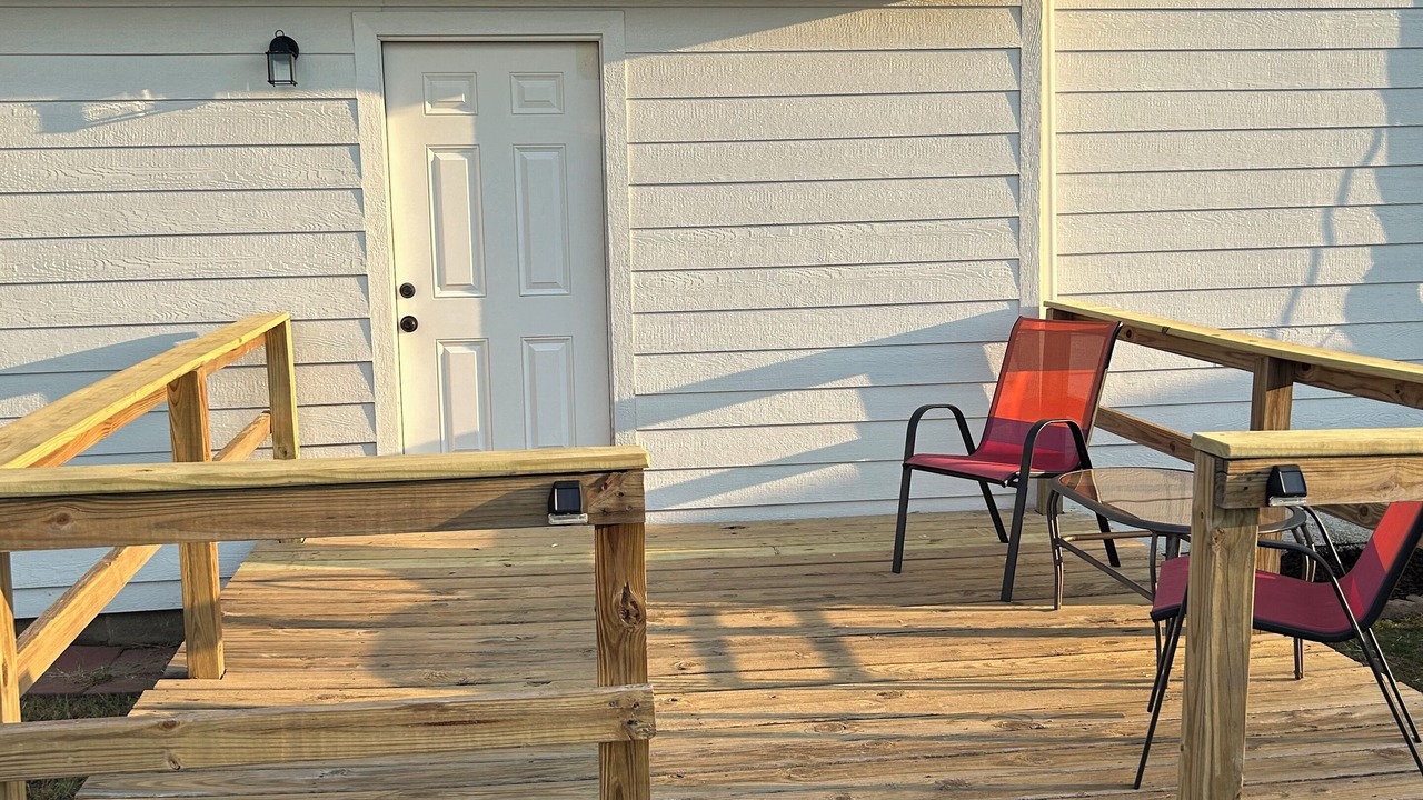 Photo of Patio Balcony in Orange