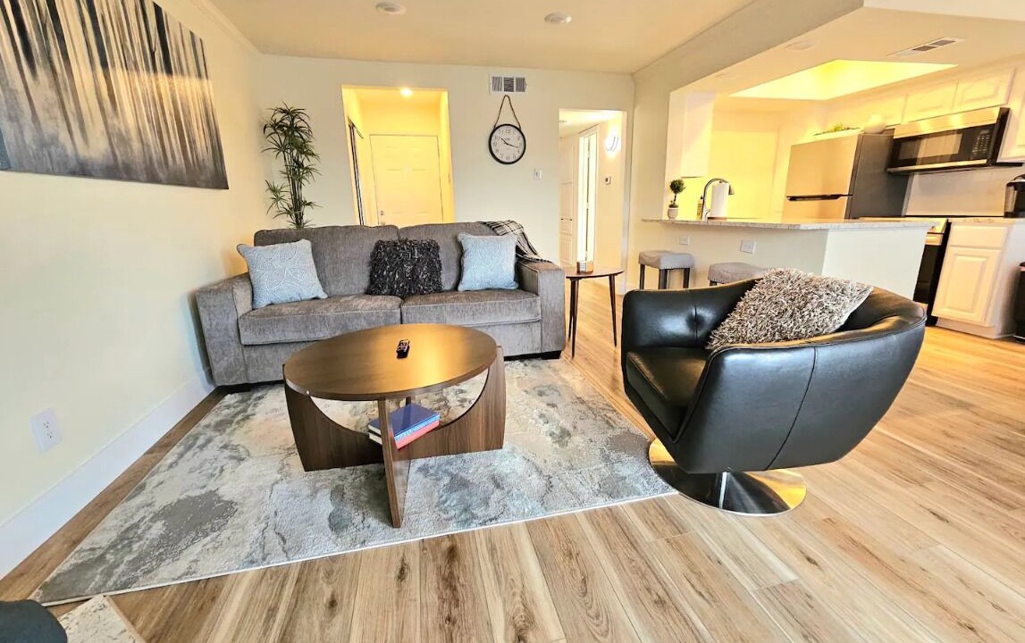 Photo of Livingroom in Garland