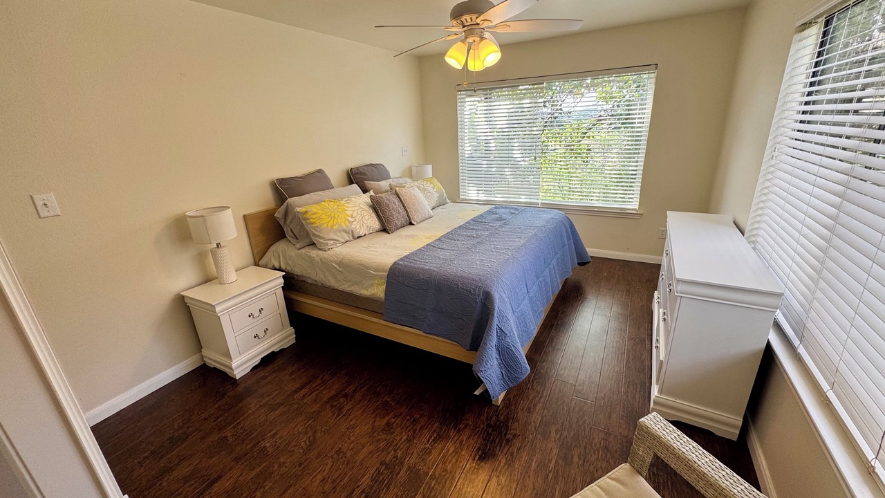Photo of Bedroom in Point Venture