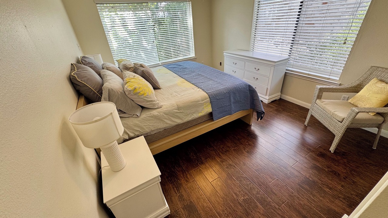 Photo of Bedroom in Point Venture