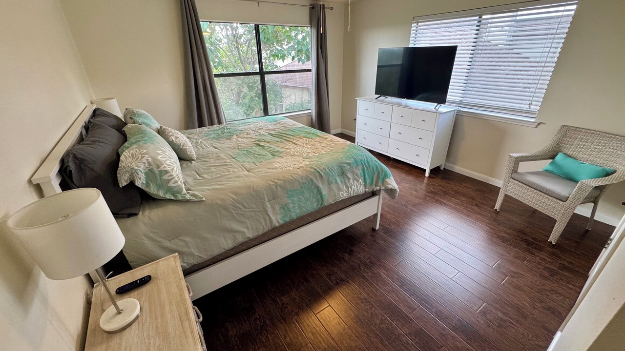 Photo of Bedroom in Point Venture