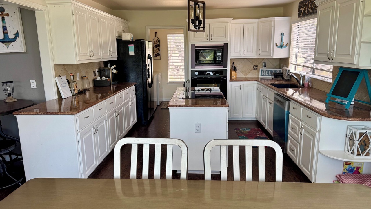 Photo of Kitchen in Point Venture