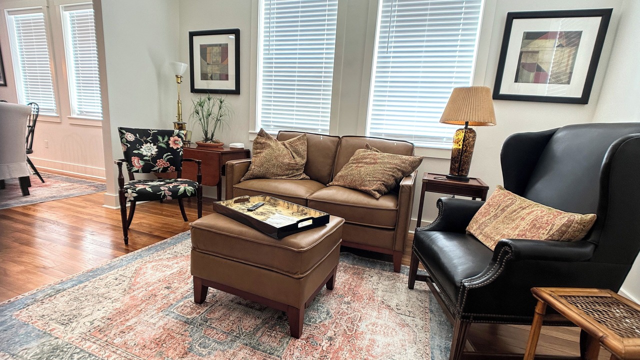 Photo of Livingroom in Lower Garden District