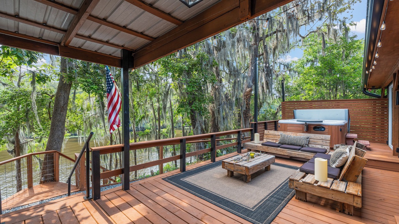 Photo of Patio Balcony in Jefferson