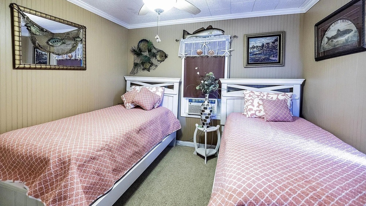 Photo of Bedroom in Chauvin