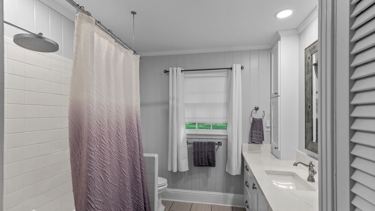 Photo of Bathroom in Springlake