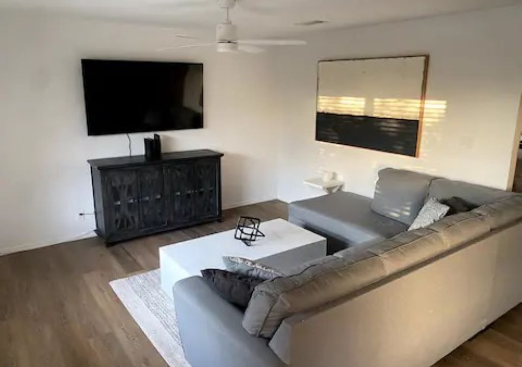 Photo of Livingroom in Leander