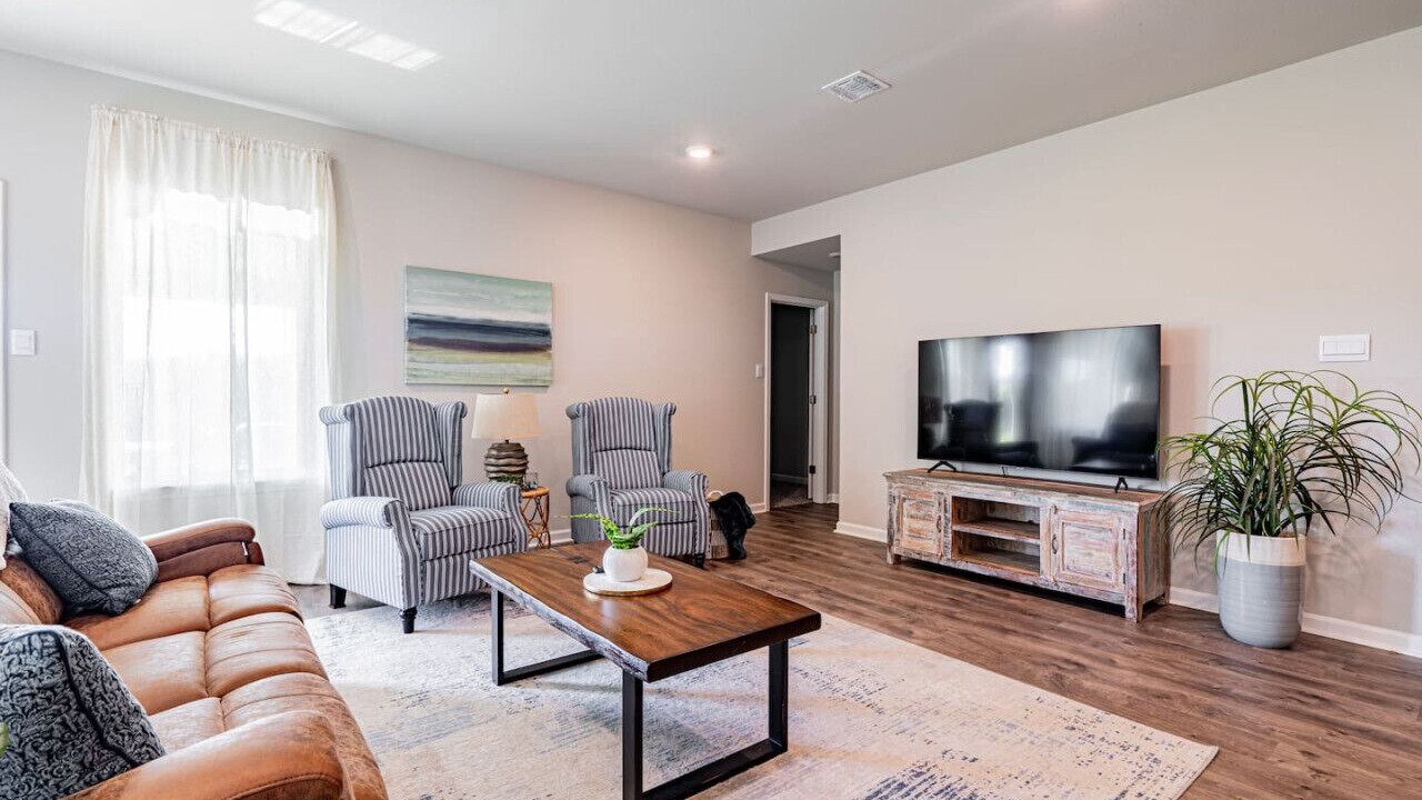 Photo of Livingroom in Broussard